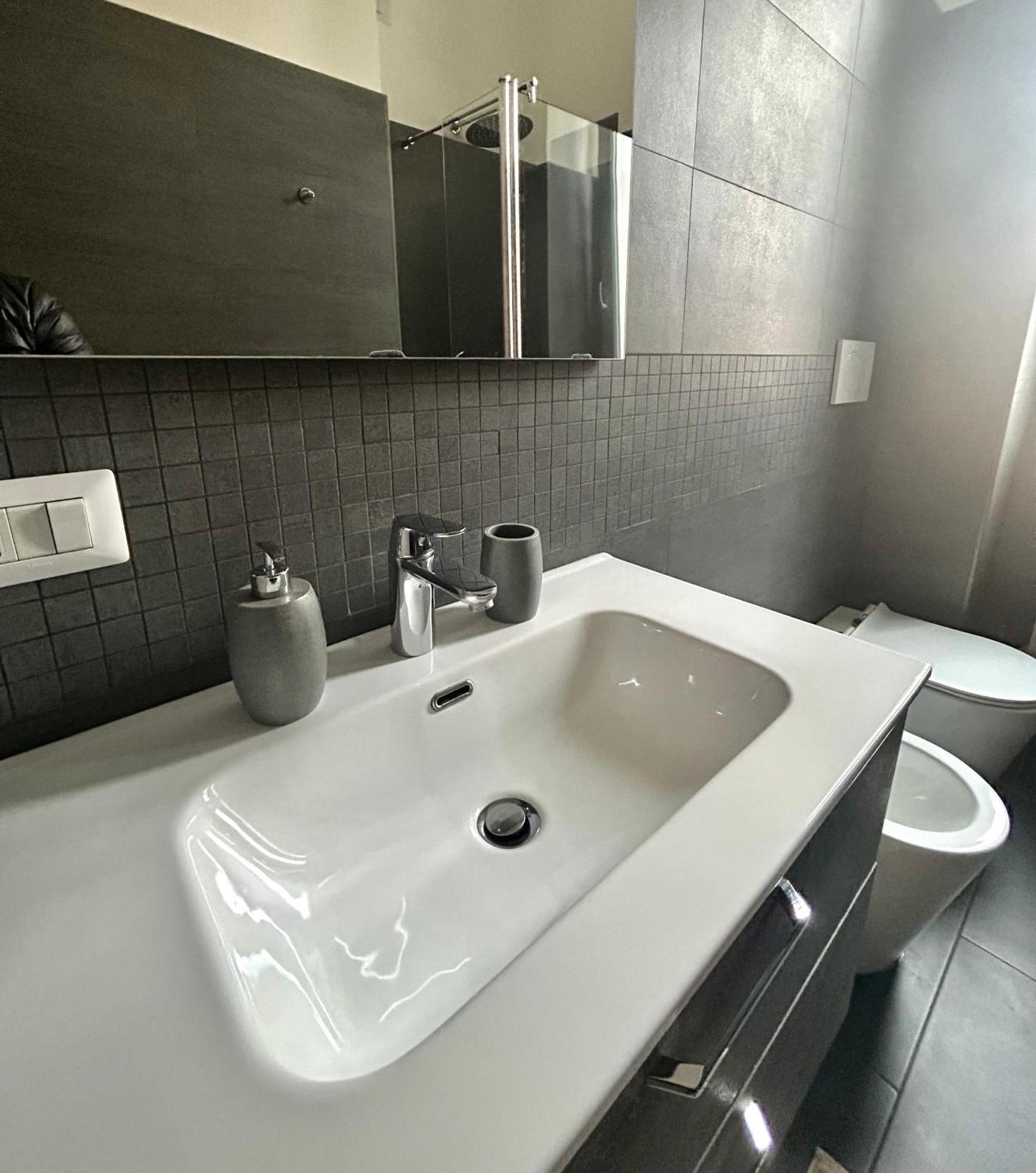 Fully Equipped Design Studio In San Siro Milan Luaran gambar